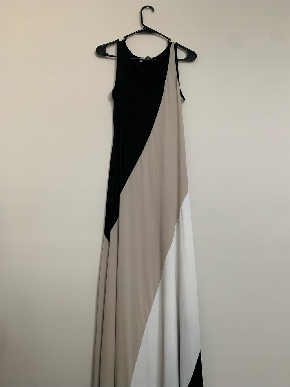 Calvin Klein Sleeveless Diagonal Colorblock Maxi Dress in Black, Taupe & White
